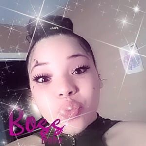 Meet your Posher, Yolanda